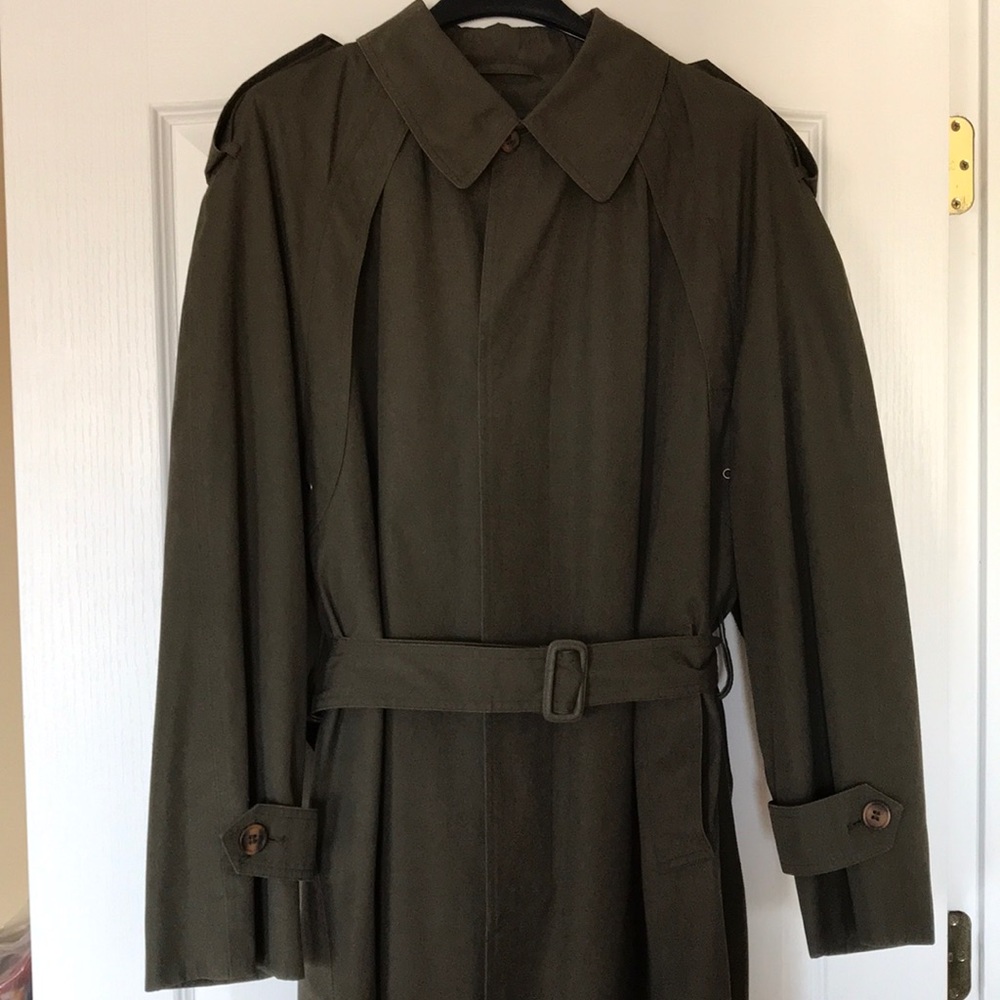 Like NEW men’s lined trench coat
